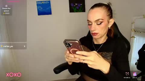 Amara Fey online show from 05/17/26, 10:28