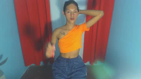 Snapshot of amara_fuck69 chatting on 01/12/25, 12:33 amara_fuck69 online show from 01/12/25, 12:33