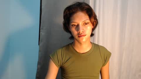 Snapshot of amara_fuck69 chatting on 02/13/25, 12:00 amara_fuck69 online show from 02/13/25, 12:00