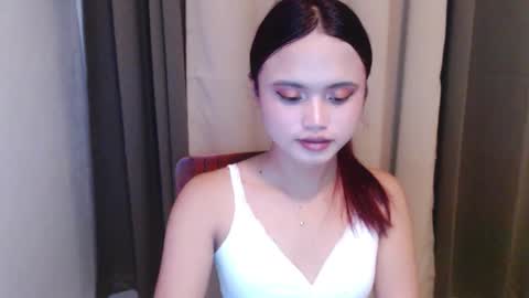 amara_hayami online show from 10/12/25, 03:16