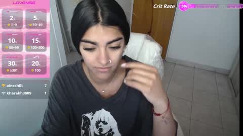 Snapshot of amara_silk chatting on 09/21/25, 12:18 amara_silk online show from 09/21/25, 12:18