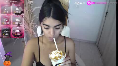 Snapshot of amara_silk chatting on 10/23/25, 03:11 amara_silk online show from 10/23/25, 03:11