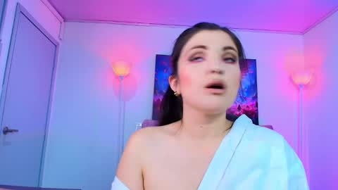Amara Vega  online show from 01/16/25, 11:37