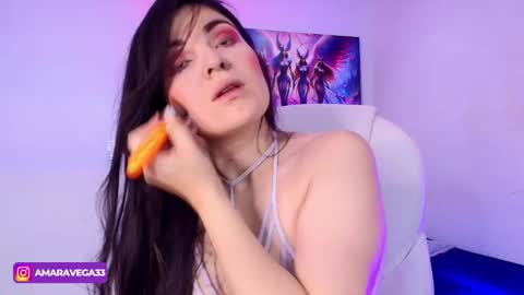 Amara Vega  online show from 03/04/25, 11:40