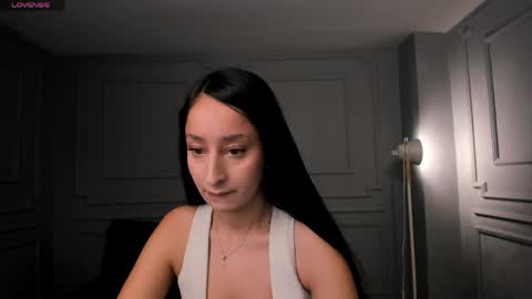 Snapshot of amaradivinex chatting on 03/27/26, 11:43 Amara Di online show from 03/27/26, 11:43