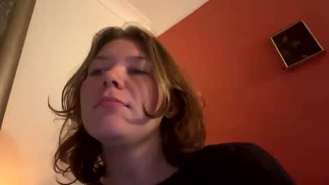 Snapshot of amaraelise chatting on 03/11/25, 06:08 Amara Elise online show from 03/11/25, 06:08