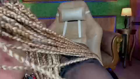 Snapshot of amarafire chatting on 09/13/25, 12:49 Amara Fire Online 700 to 1400 GTM-5 online show from 09/13/25, 12:49