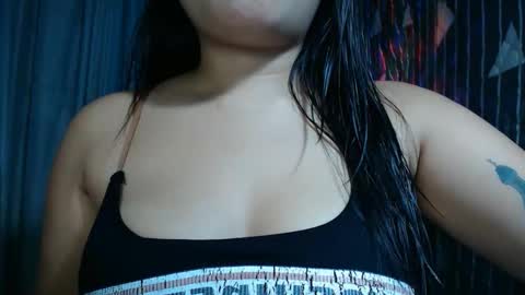 Snapshot of amaragirl_1 chatting on 12/15/25, 10:52 amaragirl_1 online show from 12/15/25, 10:52