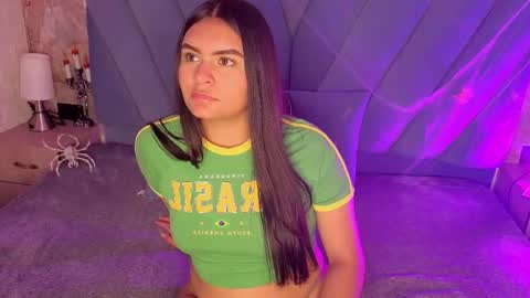 amarahanks_ online show from 10/28/25, 11:58