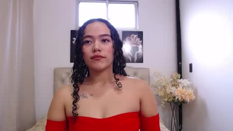 Snapshot of amaranta_f00x chatting on 09/13/25, 12:38 Amaranta online show from 09/13/25, 12:38