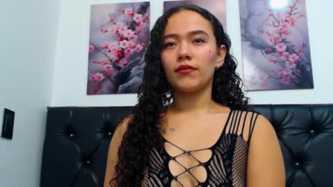 Snapshot of amaranta_f00x chatting on 11/20/25, 01:22 Amaranta online show from 11/20/25, 01:22