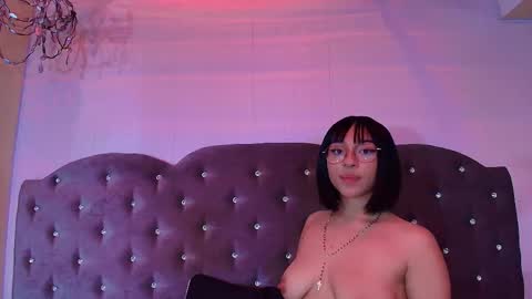 Snapshot of amarantha_rosse chatting on 04/18/26, 07:07 Amarantha online show from 04/18/26, 07:07