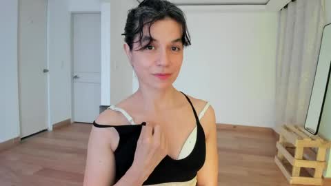 Amarantha online show from 05/23/26, 12:16