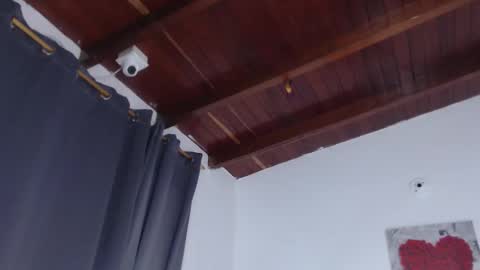   online show from 10/08/25, 10:57