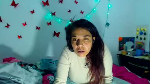 Amara Julia online show from 01/09/25, 02:22