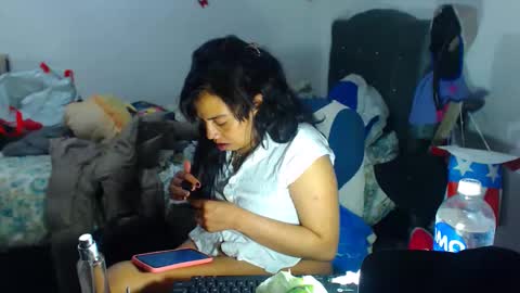 Snapshot of amararoberts08 chatting on 10/08/25, 04:32 Amara Julia online show from 10/08/25, 04:32