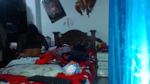 Snapshot of amararoberts08 chatting on 10/11/25, 04:22 Amara Julia online show from 10/11/25, 04:22