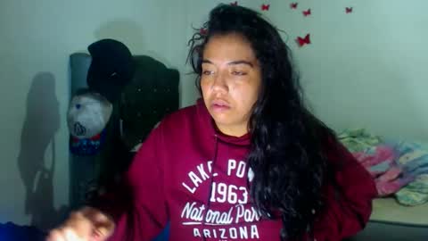 Amara Julia online show from 12/01/25, 06:13