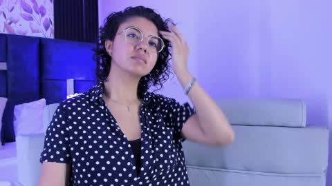 Emily online show from 01/21/25, 01:32