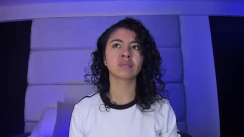 Emily online show from 06/01/26, 05:14