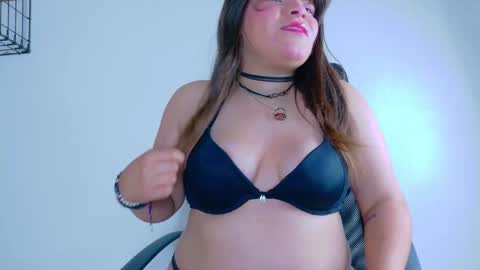 Amaris online show from 11/27/25, 02:35