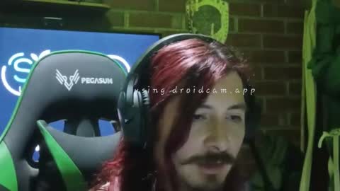 Snapshot of amaru_bf_experience chatting on 11/06/25, 02:12 Amaru online show from 11/06/25, 02:12