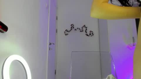 amateur_fitbabex online show from 09/22/25, 06:04