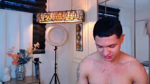 Husain junior lian dante and mask online show from 01/09/25, 04:28