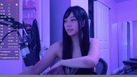 Snapshot of amateuroras chatting on 02/03/26, 06:40 leash online show from 02/03/26, 06:40