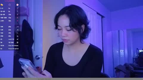 Snapshot of amateuroras chatting on 02/05/26, 03:11 leash online show from 02/05/26, 03:11