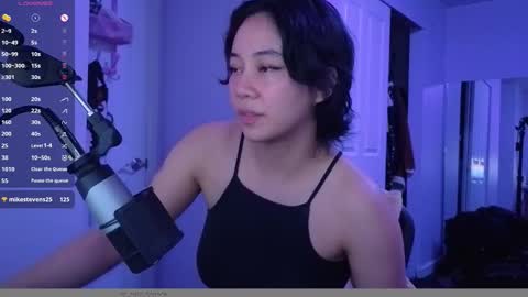 Snapshot of amateuroras chatting on 02/14/26, 03:14 leash online show from 02/14/26, 03:14