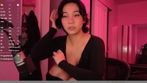 Snapshot of amateuroras chatting on 02/27/26, 04:01 leash online show from 02/27/26, 04:01
