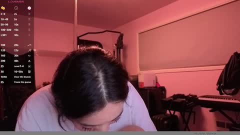 Snapshot of amateuroras chatting on 03/17/26, 02:27 leash online show from 03/17/26, 02:27
