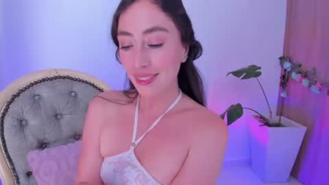 Snapshot of amatista_4 chatting on 07/17/26, 05:18 Amatista online show from 07/17/26, 05:18
