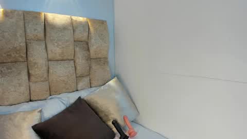 AMATISTA online show from 10/17/25, 08:44