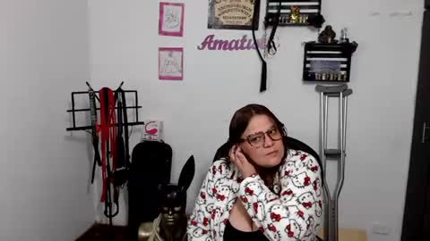 victoria online show from 06/12/26, 04:22