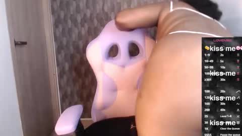 Snapshot of amayaetthan101cm chatting on 01/08/25, 11:10 amayaetthan101cm iam MELANIpls say hello I like to chat with you. online show from 01/08/25, 11:10