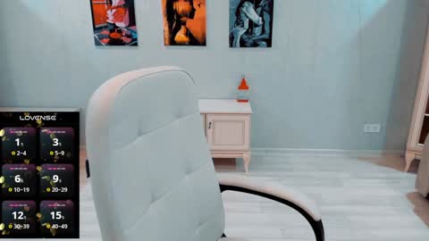 Snapshot of amazing_alina chatting on 02/03/25, 03:42 Alina online show from 02/03/25, 03:42