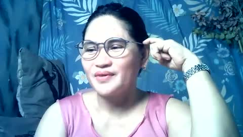 amazing angel online show from 06/15/26, 12:24