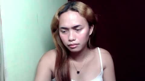 Snapshot of amazing_yella69 chatting on 03/17/26, 12:48 YELLA online show from 03/17/26, 12:48