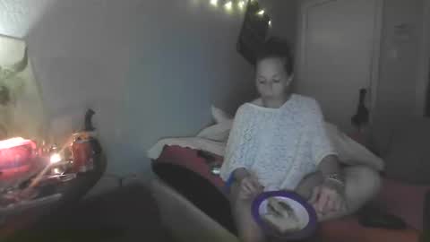 amazinlee69 online show from 09/22/25, 08:27