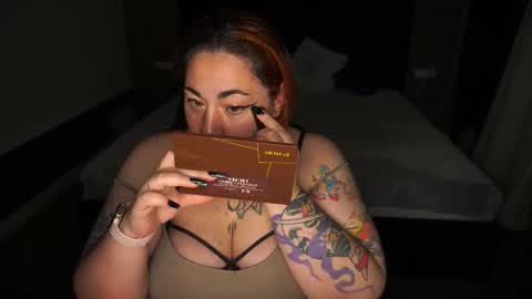 Snapshot of amazonkastar chatting on 11/25/25, 11:05 Ellie online show from 11/25/25, 11:05