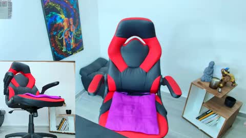 Snapshot of amba_rosee1 chatting on 09/21/25, 10:22 AMBAR online show from 09/21/25, 10:22