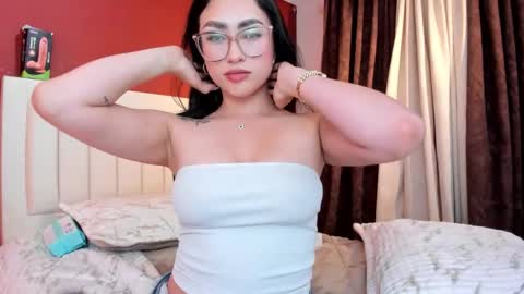 Sara  online show from 09/24/25, 01:53