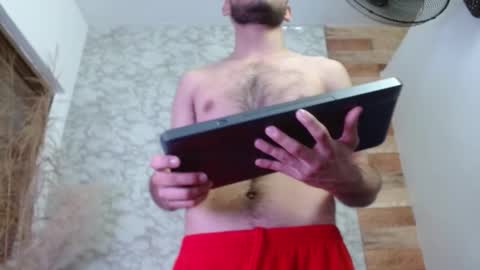 Snapshot of ambar_mds chatting on 09/20/25, 01:56 Sebas online show from 09/20/25, 01:56