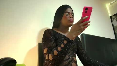 ambargil__ online show from 01/18/25, 07:04