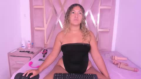 Snapshot of ambarglowasm chatting on 06/04/26, 10:27 Ambar online show from 06/04/26, 10:27
