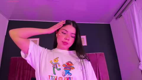 Snapshot of ambarina_ chatting on 02/04/26, 11:27 Ambarina online show from 02/04/26, 11:27