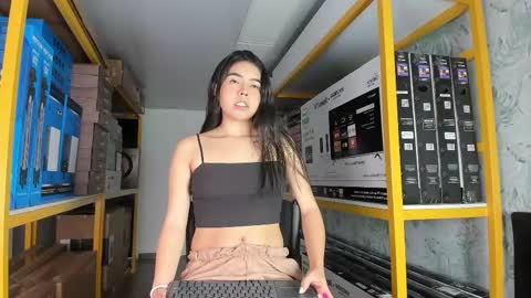 Snapshot of ambarina_ chatting on 03/13/26, 11:28 Ambarina online show from 03/13/26, 11:28