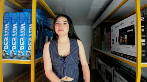 Snapshot of ambarina_ chatting on 03/31/26, 11:32 Ambarina online show from 03/31/26, 11:32